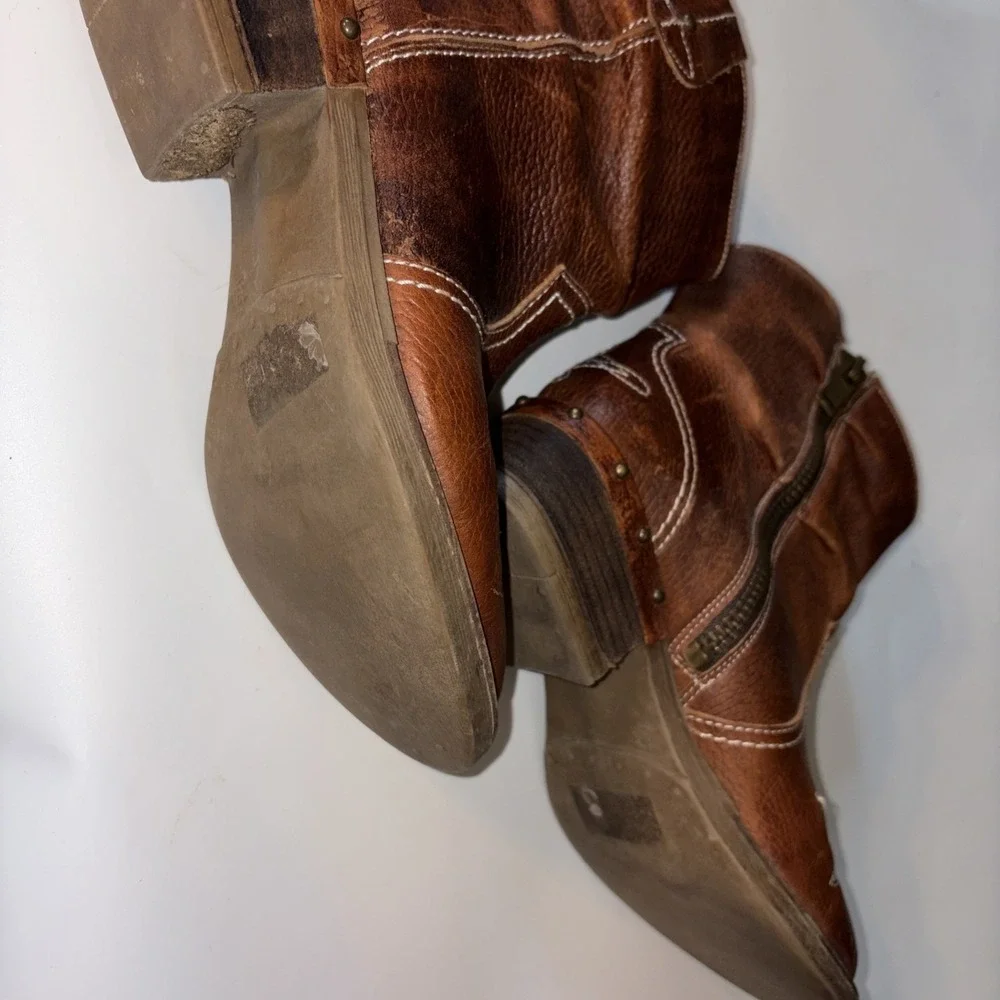 Sundance Etta ~ Brown Leather Jo Western Festival Booties Boots Zip ~ Size 39